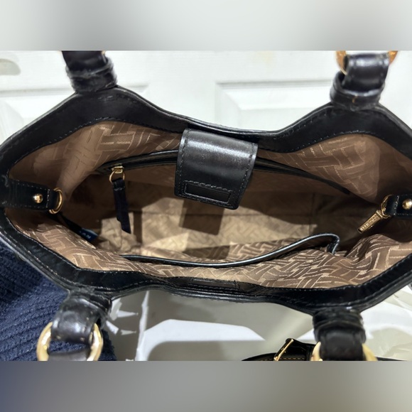 Cole Haan Genevieve Small Hand Bag with Removable  and adjustable shoulder strap - Picture 12 of 14